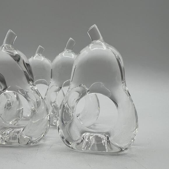 Vintage Clear Lucite Pear Shaped Napkin Rings Fruit Summer Spring MCM Taiwan 3" - Picture 1 of 4